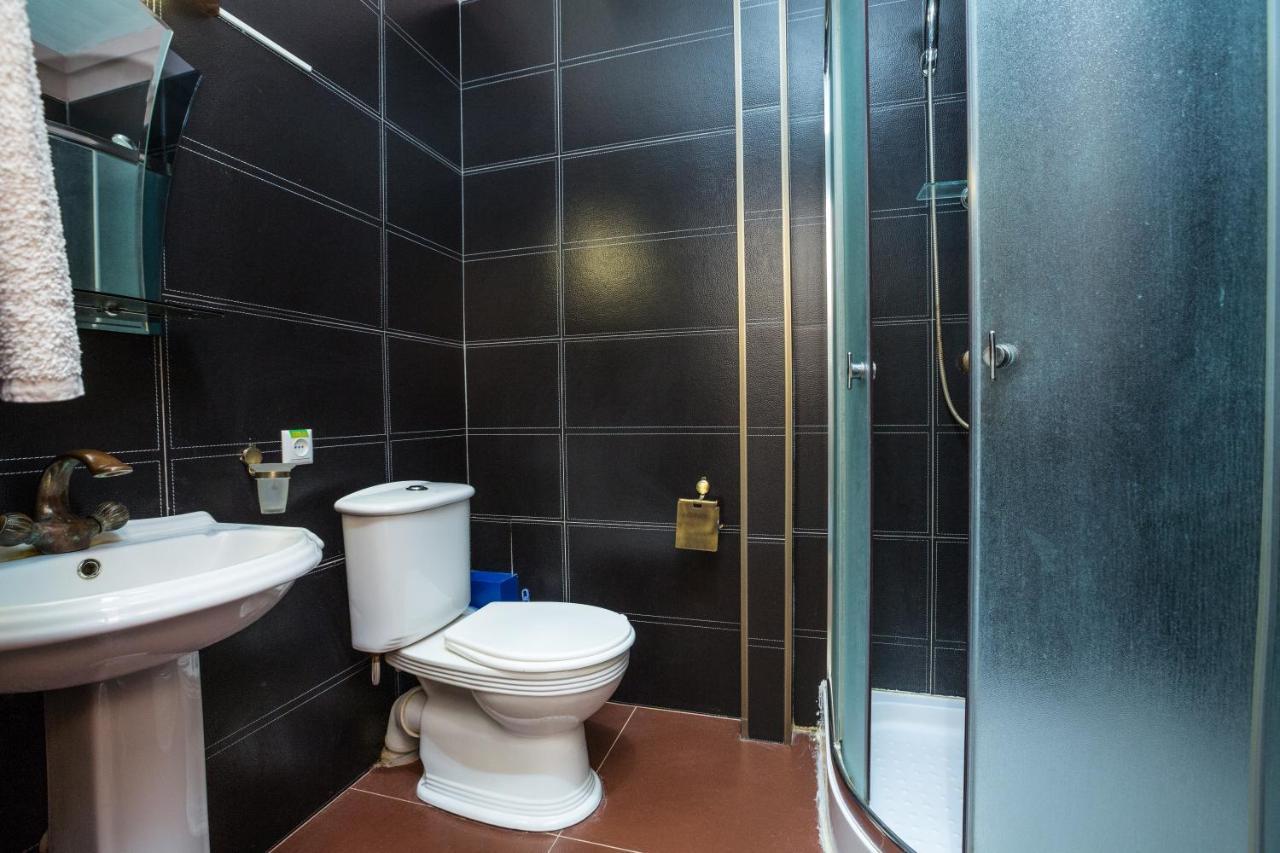 בוקורו Avicenna Hotel מראה חיצוני תמונה
