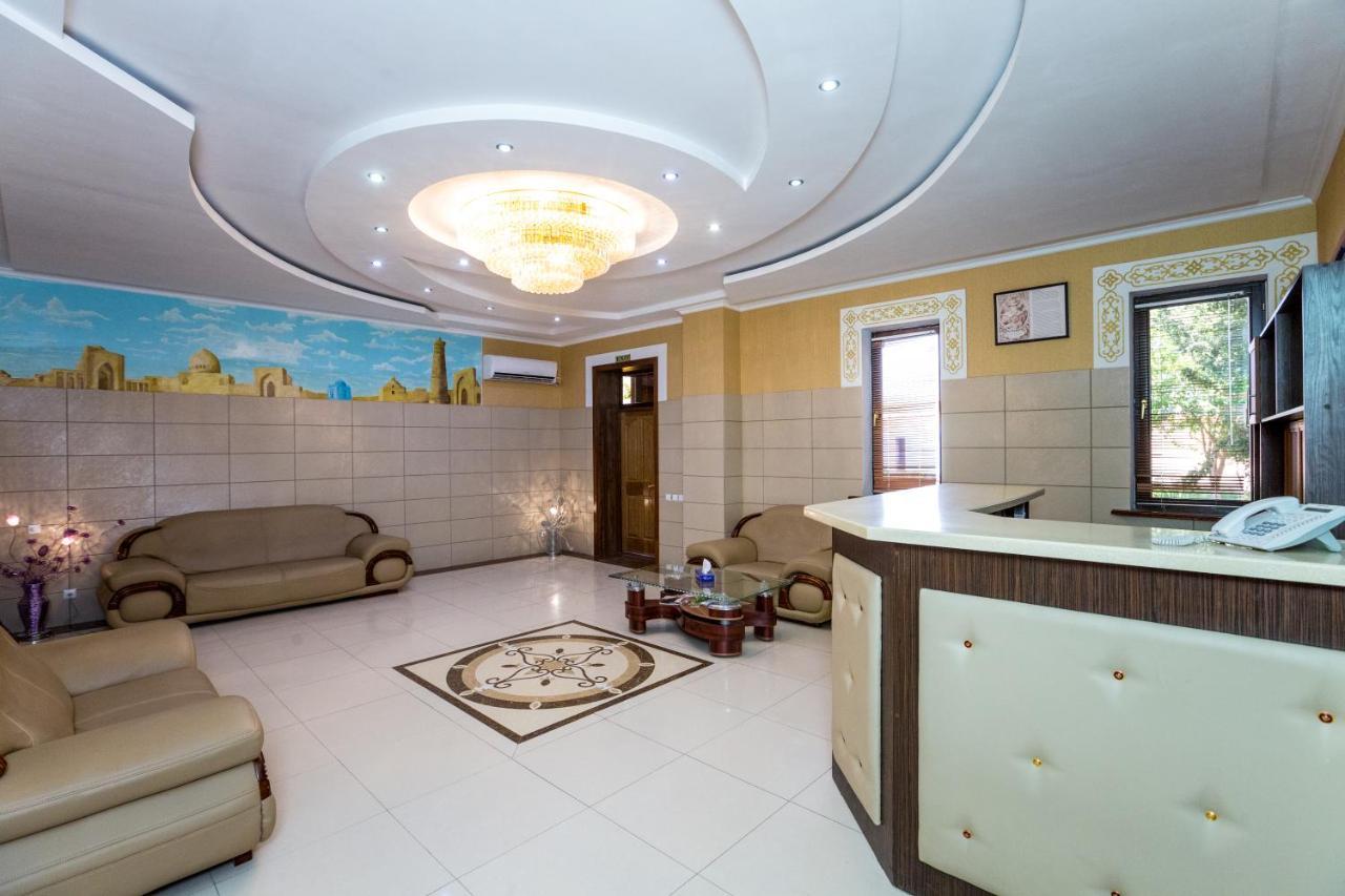 בוקורו Avicenna Hotel מראה חיצוני תמונה