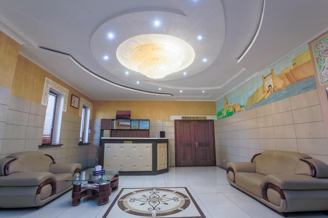 בוקורו Avicenna Hotel מראה חיצוני תמונה